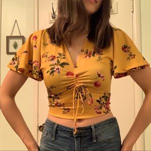 Polly & Esther Floral crop top